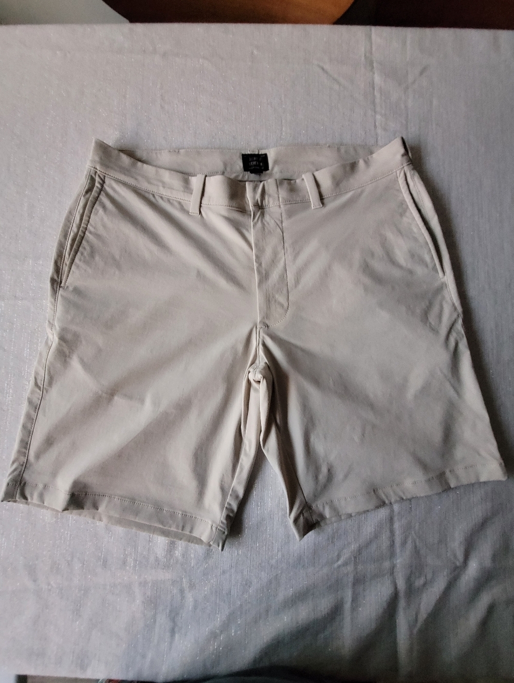 J. Crew Stretch Men's Casual Golf Shorts in Light Beige Size W33 L9